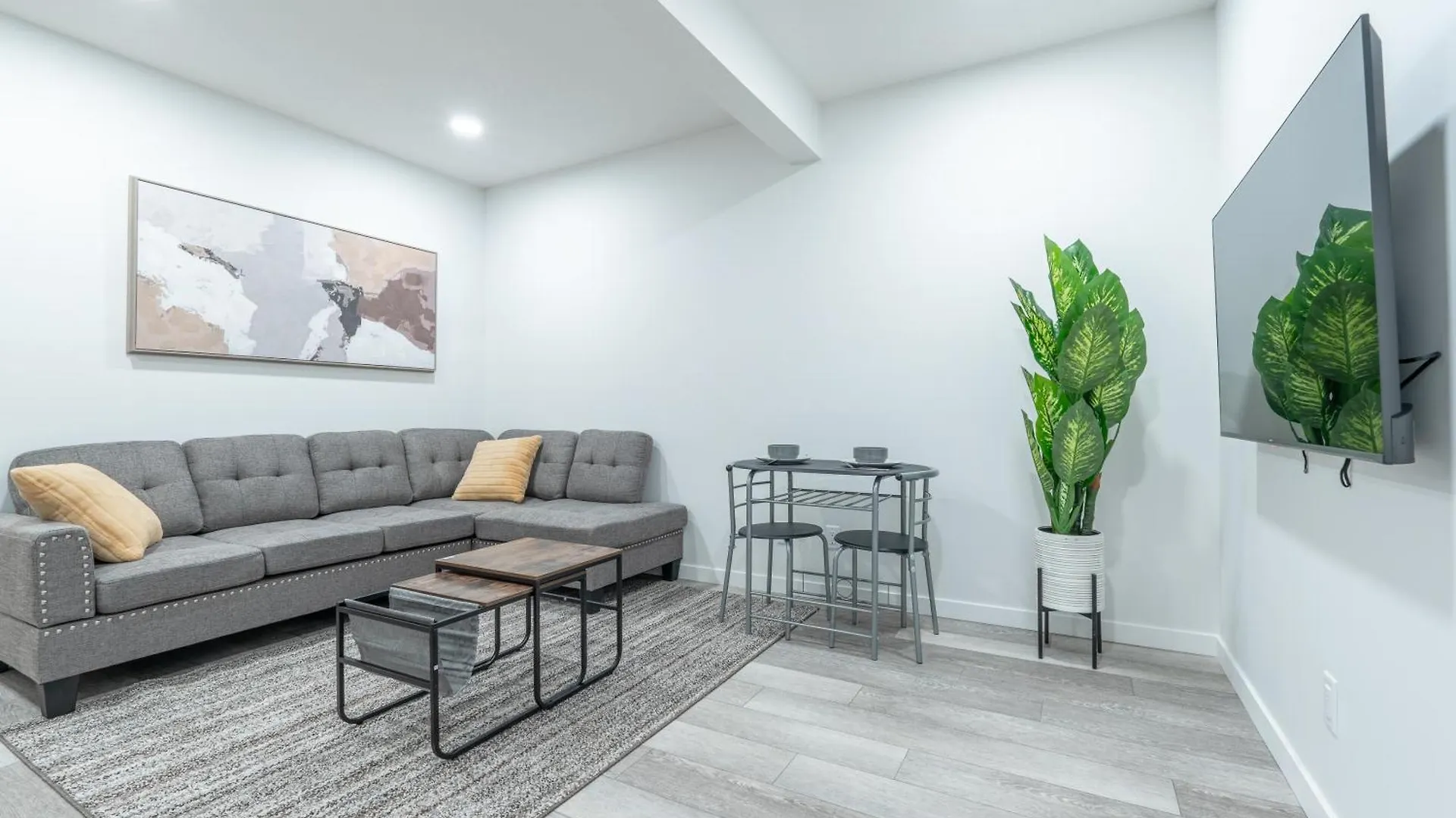 アパート カルガリーStylish Getaway 2Bd Basement By Ymca And South Health Campus Hospitalアパートメント カナダ